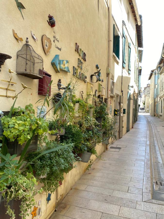 Le Loft Patio, Au Coeur Du Village Saint-Rémy-de-Provence Exterior foto
